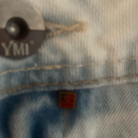 Women’s Denim Red & White Embroidered Jean Shorts Size 9 Perfect for 4th of July - Picture 9 of 16